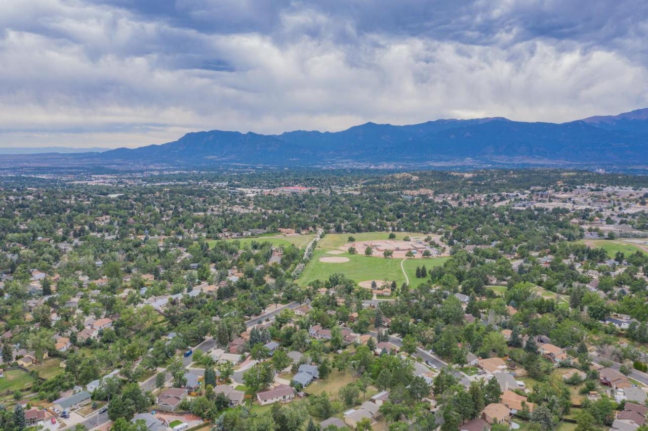 הוילה Wonderful Spacious 5Br Colorado Springs House מראה חיצוני תמונה